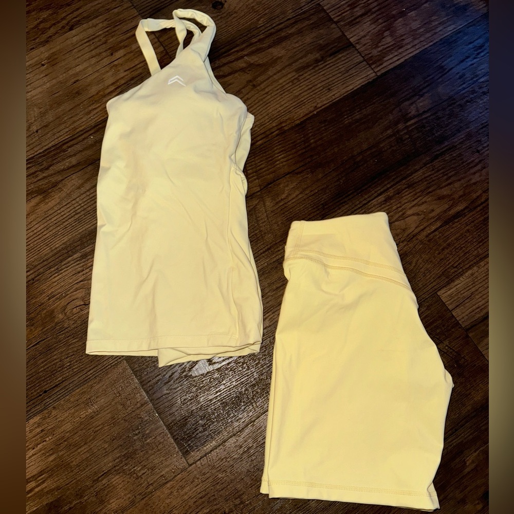 One Active Workout Set - Picture 2 of 2